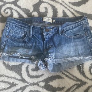 Short shorts Abercrombie & fitch faded shorts size 2